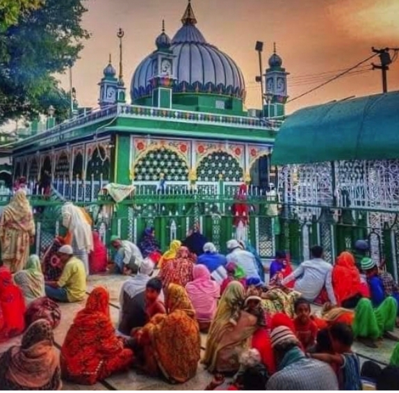 पिरान कलियर दरगाह में आने वाले श्रद्धालुओं (जायरीनों) को हो रही गंभीर व्यावहारिक समस्याओं, सुरक्षा में चूक